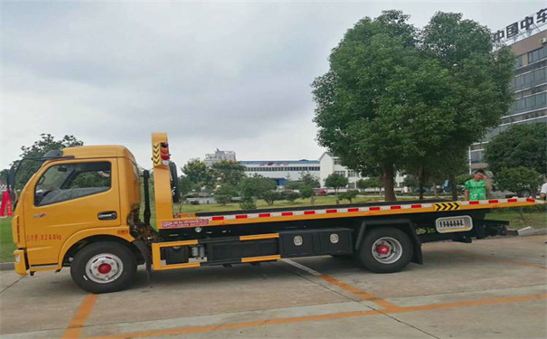 钦州定远24小时拖车救援电话号码，定远道路救援公司怎么收费的